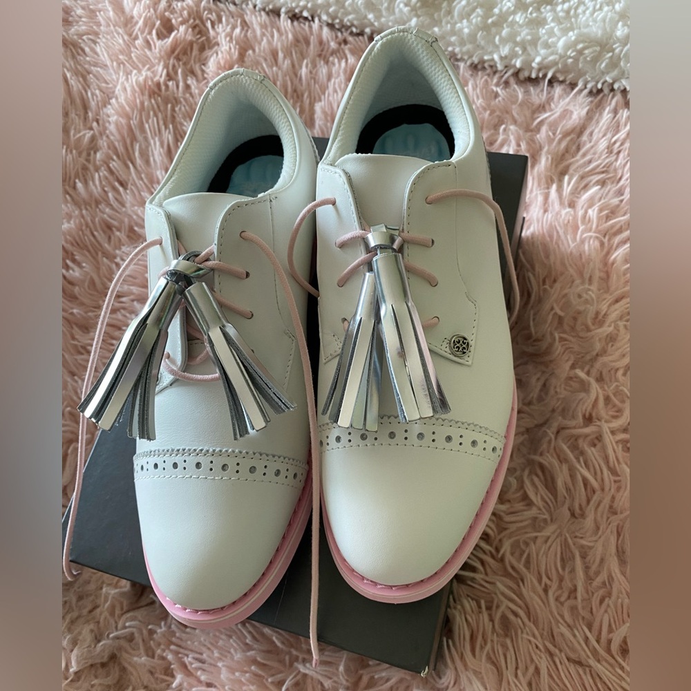 G/FORE ladies golf shoes size 8.5 -never worn